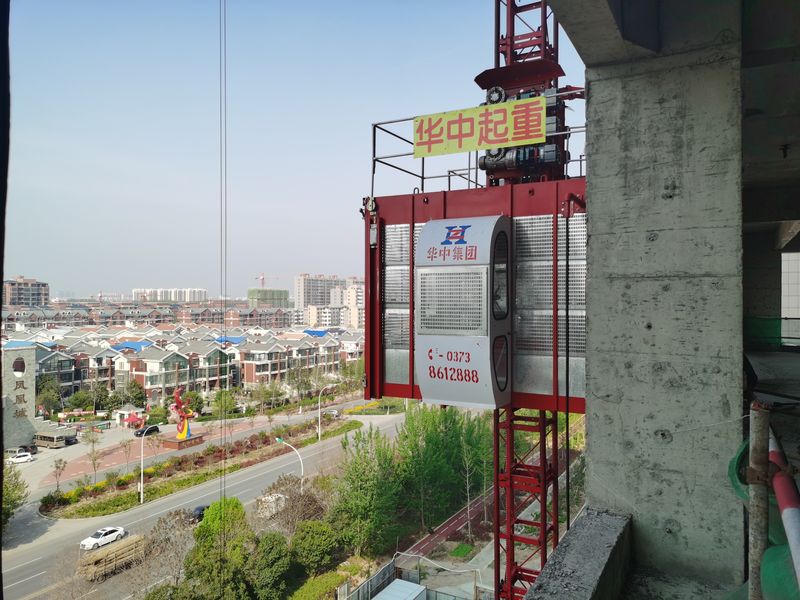 施工升降機(jī)
